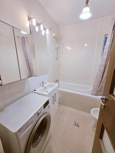 Calea Victoriei Cismigiu etaj 5 bloc consolidat